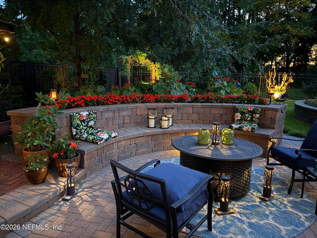 5322 SECLUDED OAKS Lane, Jacksonville, FL 32210