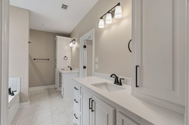 76 Robinwood Pl, Purvis, MS 39475