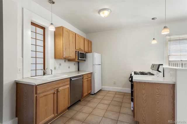 914 E Iowa Avenue, Denver, CO 80210