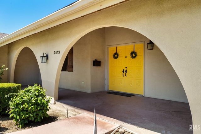 2513 Elm Street, Bakersfield, CA 93301