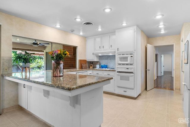 2513 Elm Street, Bakersfield, CA 93301