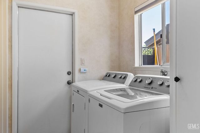 2513 Elm Street, Bakersfield, CA 93301