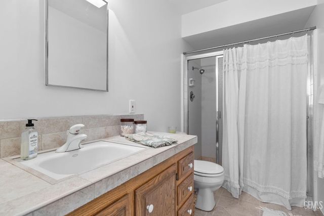 2513 Elm Street, Bakersfield, CA 93301