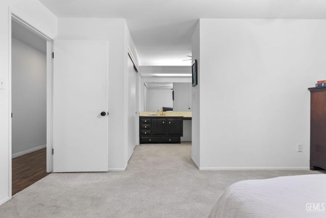 2513 Elm Street, Bakersfield, CA 93301