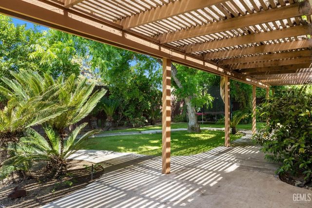 2513 Elm Street, Bakersfield, CA 93301