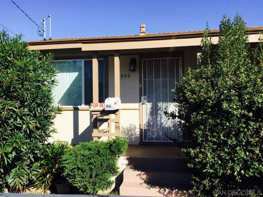 6666 GOODWIN, San Diego, CA 92111