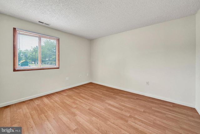 601 RAVENS CREST DR, Plainsboro, NJ 08536