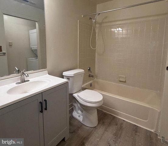 601 RAVENS CREST DR, Plainsboro, NJ 08536