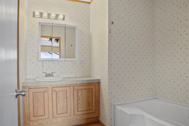 242 Private Road 4732, Rhome, TX 76078