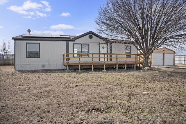 242 Private Road 4732, Rhome, TX 76078
