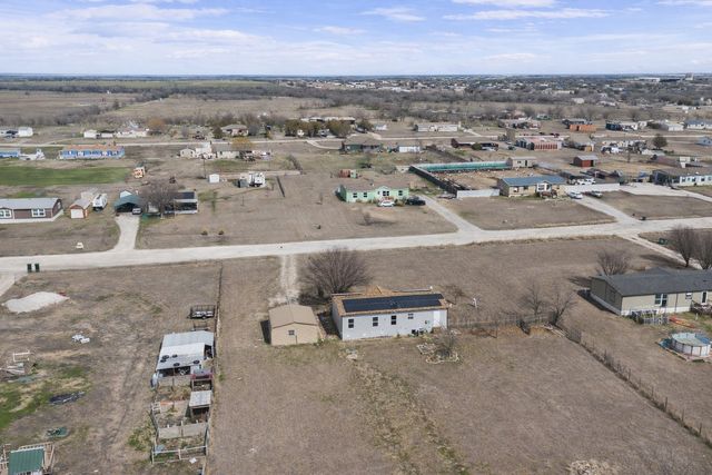 242 Private Road 4732, Rhome, TX 76078