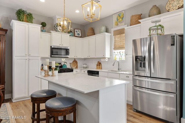 104 Satsuma Drive, Youngsville, LA 70592