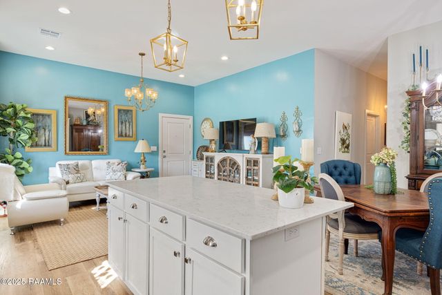 104 Satsuma Drive, Youngsville, LA 70592