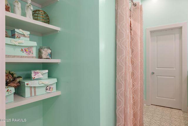 104 Satsuma Drive, Youngsville, LA 70592