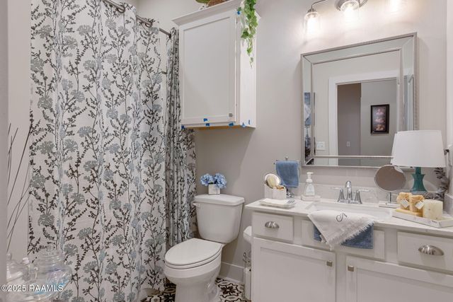 104 Satsuma Drive, Youngsville, LA 70592