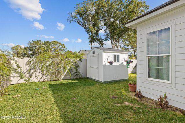 104 Satsuma Drive, Youngsville, LA 70592