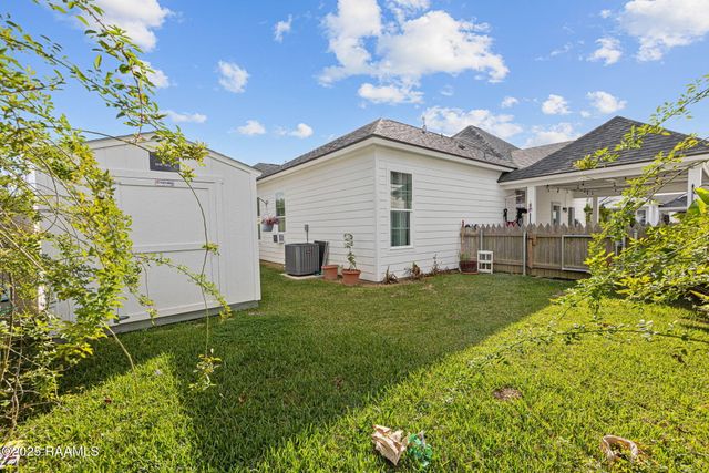 104 Satsuma Drive, Youngsville, LA 70592