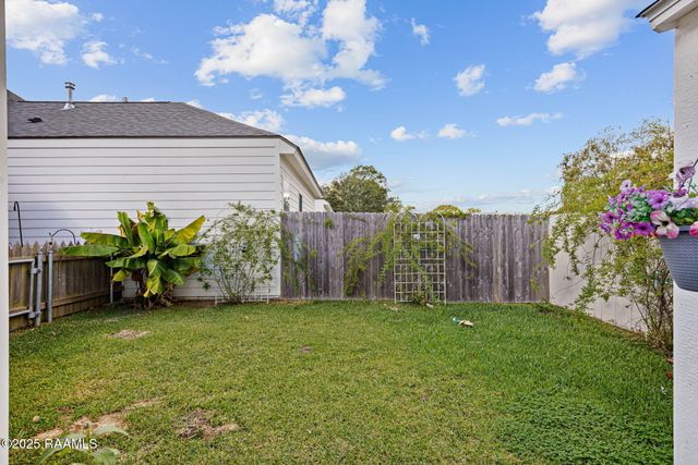 104 Satsuma Drive, Youngsville, LA 70592