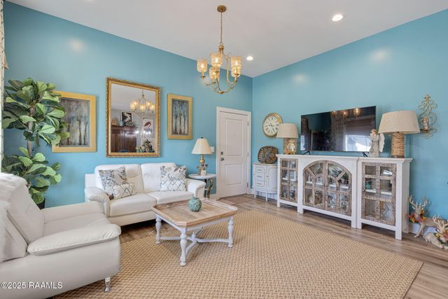 104 Satsuma Drive, Youngsville, LA 70592