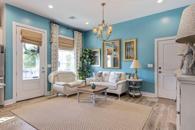 104 Satsuma Drive, Youngsville, LA 70592