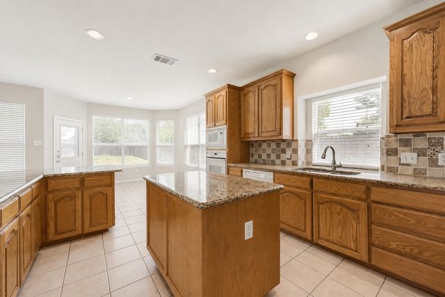 8632 Trace Ridge Parkway, Fort Worth, TX 76244