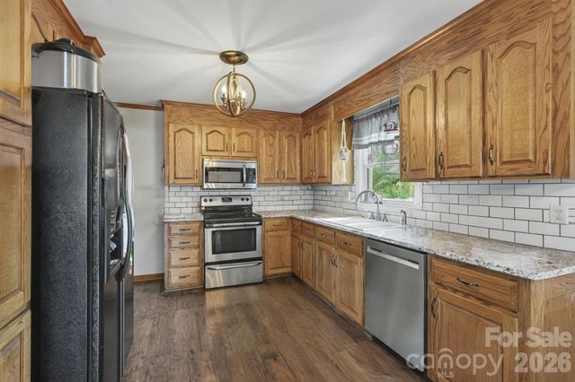 7220 Pharr Mill Road, Harrisburg, NC 28075