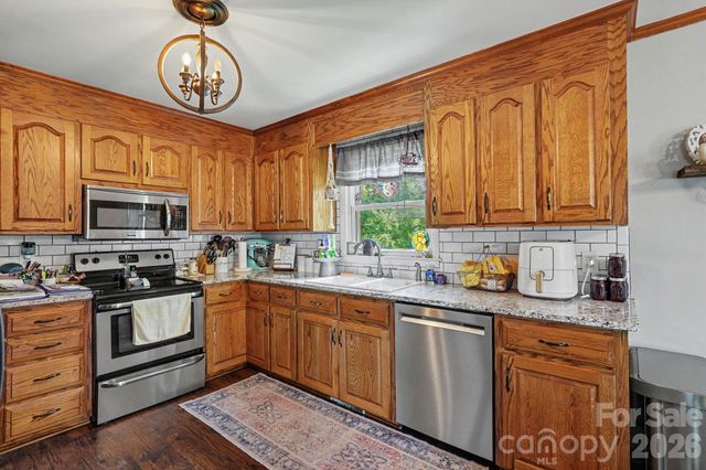 7220 Pharr Mill Road, Harrisburg, NC 28075