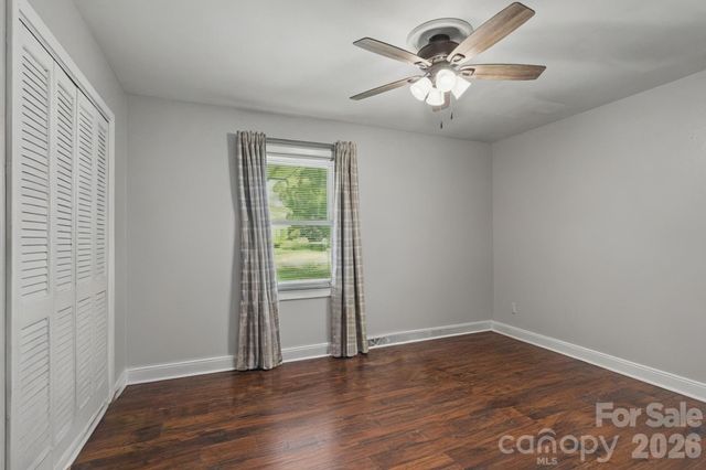 7220 Pharr Mill Road, Harrisburg, NC 28075