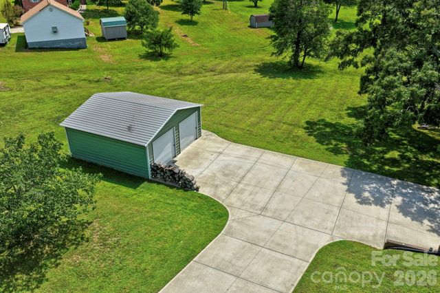7220 Pharr Mill Road, Harrisburg, NC 28075