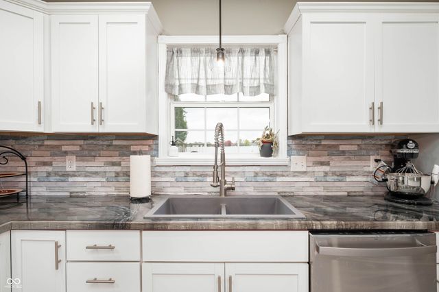 4981 N 500 W, Bargersville, IN 46106