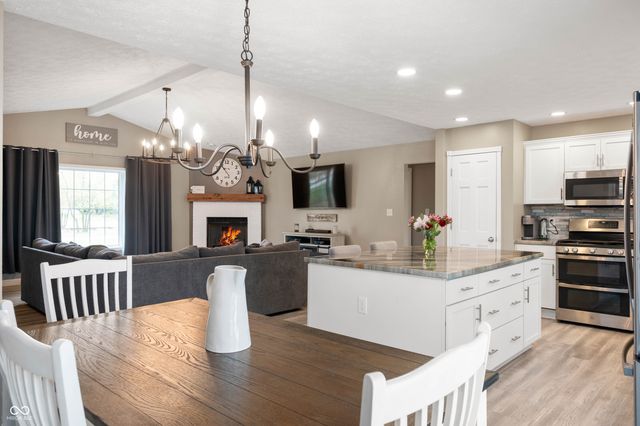 4981 N 500 W, Bargersville, IN 46106