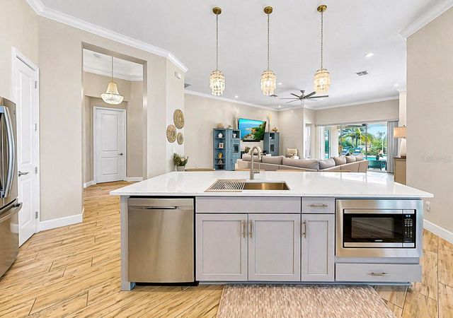 954 SIGNET DRIVE, Apollo Beach, FL 33572
