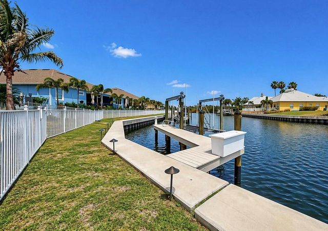 954 SIGNET DRIVE, Apollo Beach, FL 33572