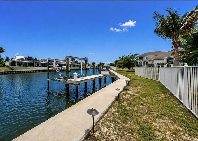 954 SIGNET DRIVE, Apollo Beach, FL 33572