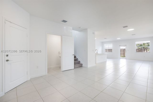2408 NW 131st Cir 2408, Miami, FL 33167