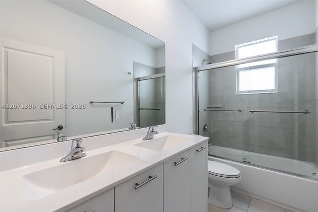 2408 NW 131st Cir 2408, Miami, FL 33167