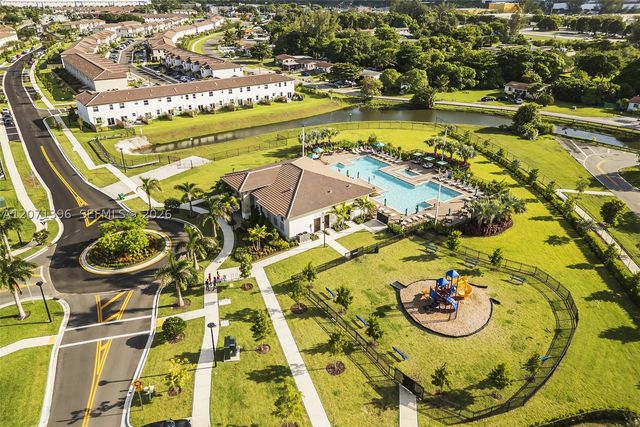 2408 NW 131st Cir 2408, Miami, FL 33167