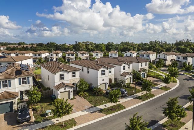 2408 NW 131st Cir 2408, Miami, FL 33167