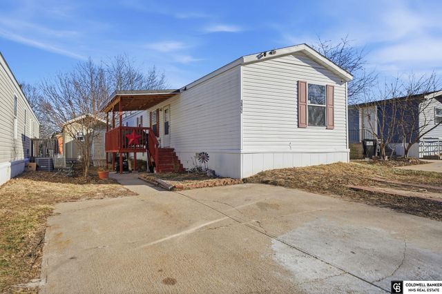 3800 NW Gum Court, Lincoln, NE 68521