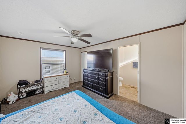 3800 NW Gum Court, Lincoln, NE 68521