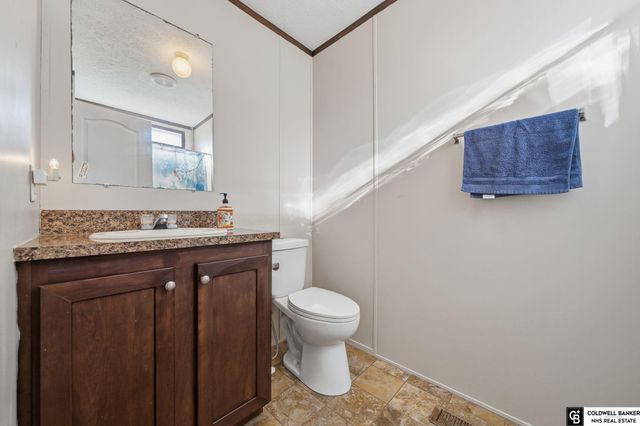 3800 NW Gum Court, Lincoln, NE 68521