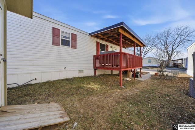 3800 NW Gum Court, Lincoln, NE 68521