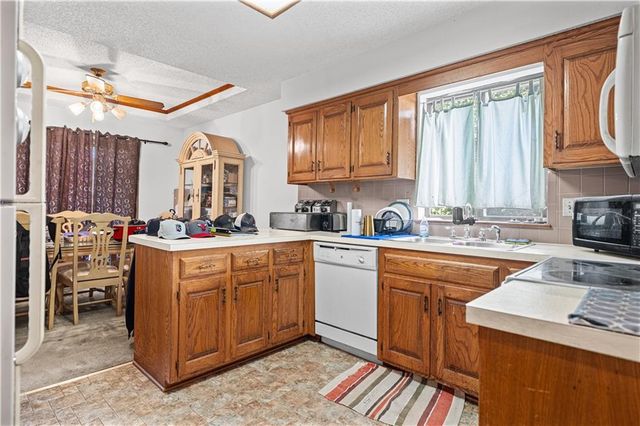 14408 St Andrews Drive, Grandview, MO 64030
