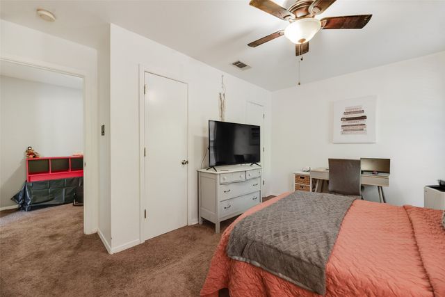 7510 Holly Hill Drive 111, Dallas, TX 75231