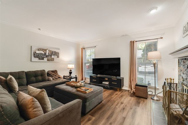 7510 Holly Hill Drive 111, Dallas, TX 75231