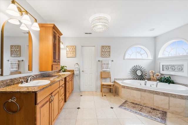 1311 Carlisle Place, Deerfield, IL 60015