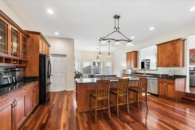 1311 Carlisle Place, Deerfield, IL 60015
