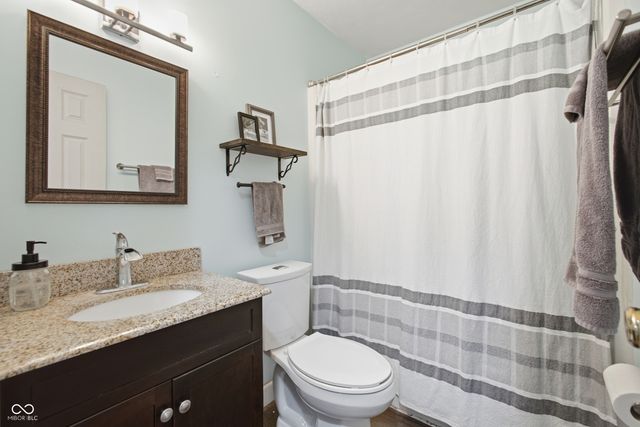 975 Stonegate Road, Greenwood, IN 46142