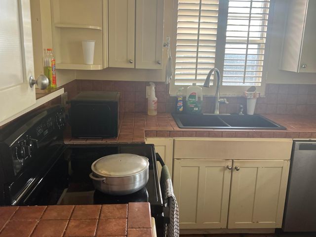 501 SANDPIPER Circle 501, Delray Beach, FL 33445