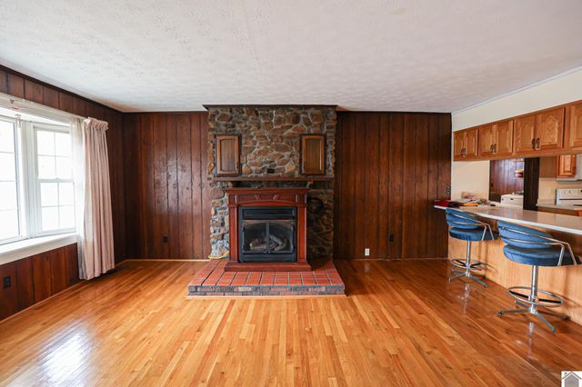 178 Lawson Ln, Benton, KY 42025